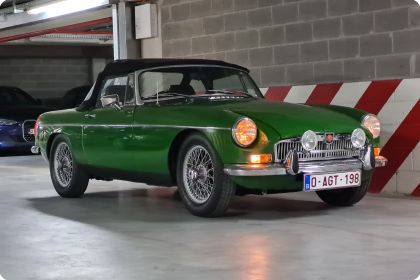 MG B 1977