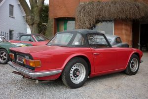 Triumph TR6 PI 1973 Red 1st owner 003