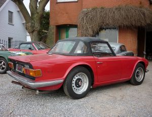 Triumph TR6 PI 1973 Red 1st owner 003