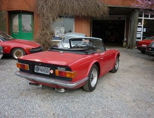 Triumph TR6 PI 1973 Red 1st owner 011
